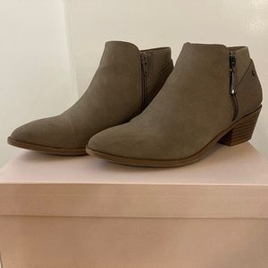 Simply Vera Booties